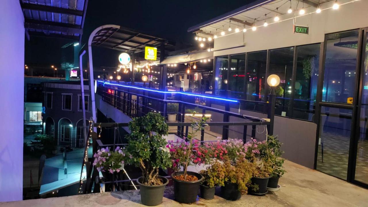 View Dee Bkk Airport Residence Bangkok Extérieur photo